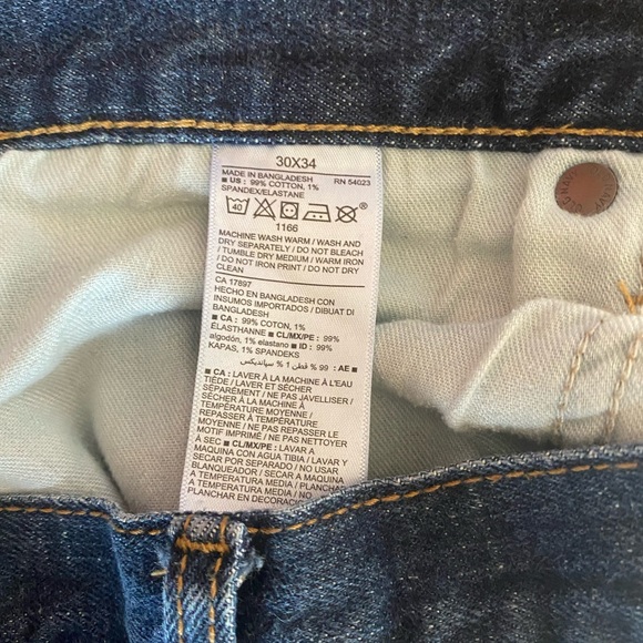 Old Navy Slim Jeans - Picture 4 of 4